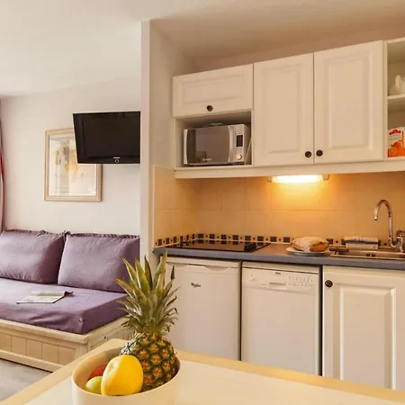 Residence La Pinede, Hyeres Apartment
